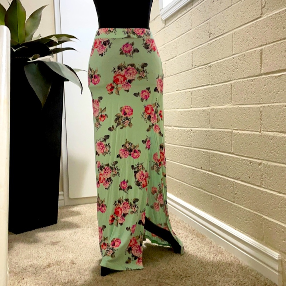 Floral maxi skirt= closet staple